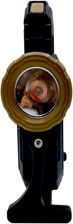 9e28b42e-e851-47b4-85e0-71c5b0964b55.jpg شنطة عدة بكشاف